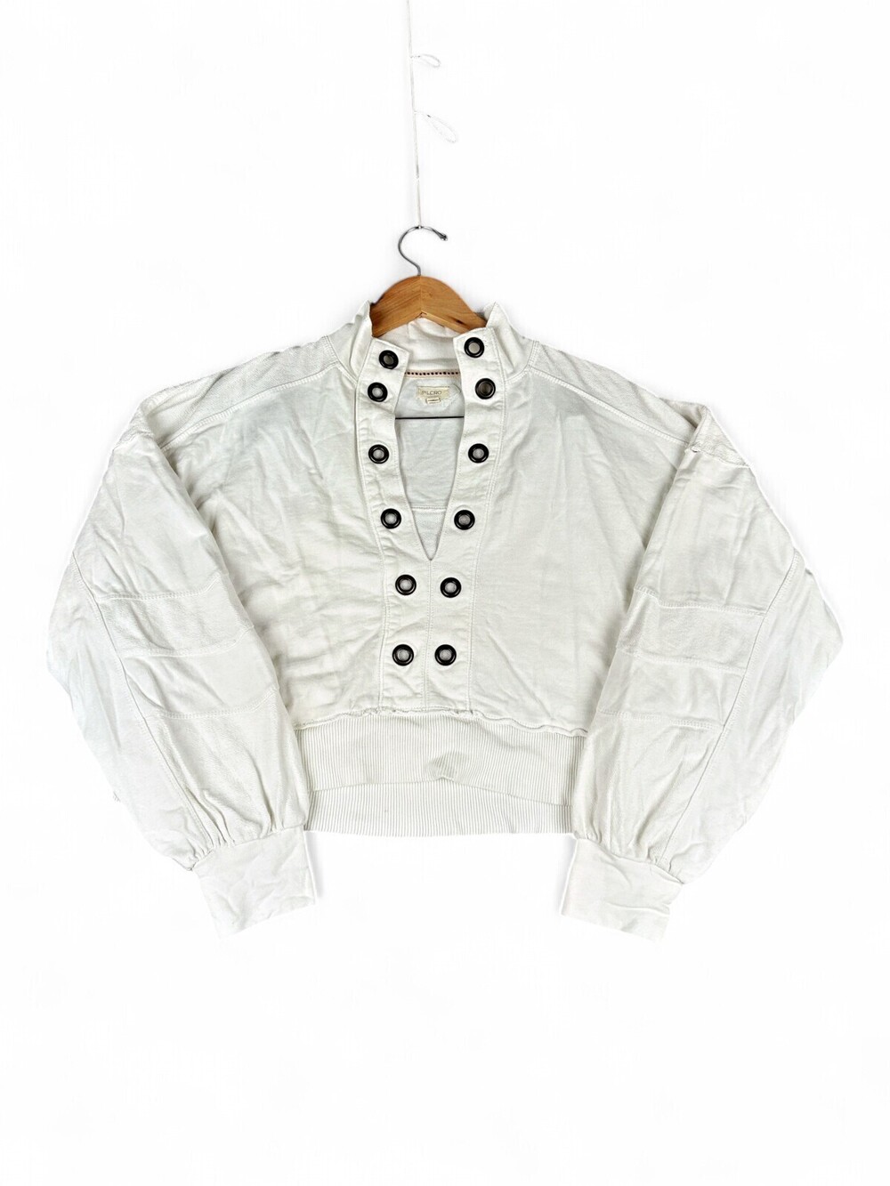 Pilcro White Grommet V-Neck Cropped Sweater M